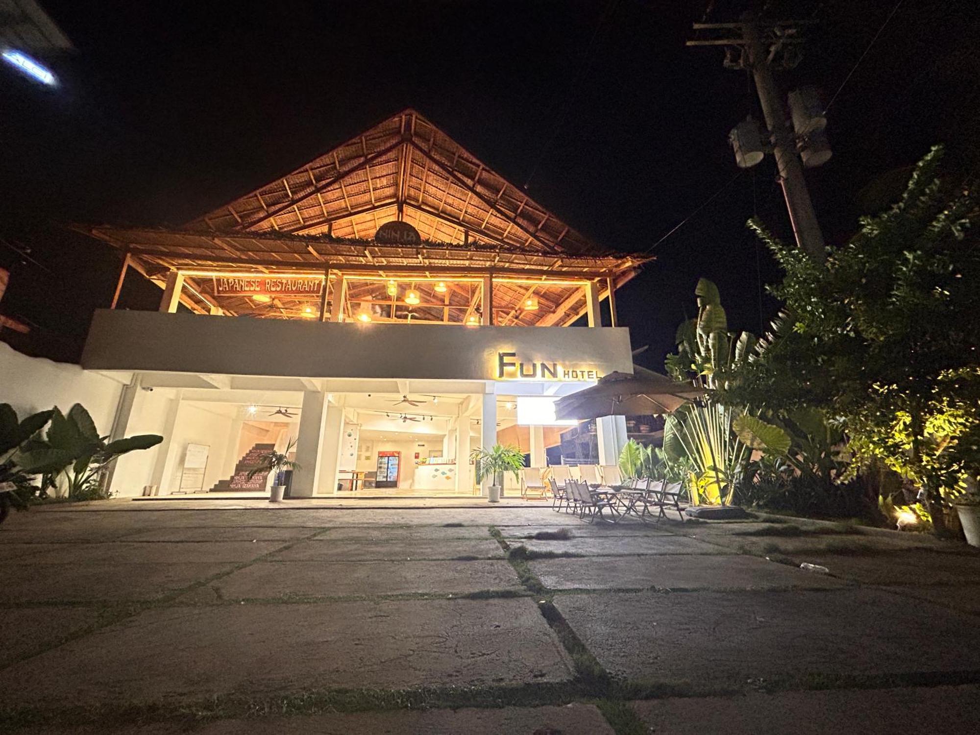 Fun Hotel Panglao Exterior photo